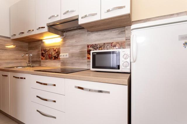 Apartments Marinko Baška Екстериор снимка