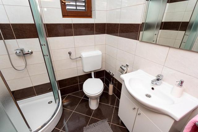 Apartments Marinko Baška Екстериор снимка