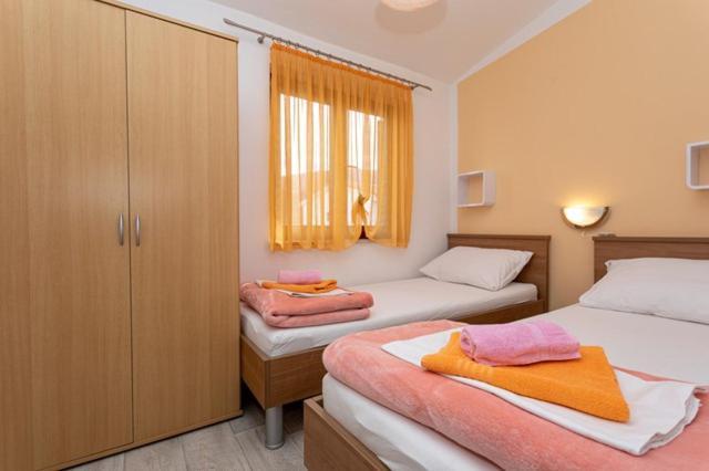 Apartments Marinko Baška Екстериор снимка