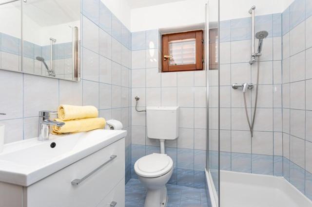 Apartments Marinko Baška Екстериор снимка