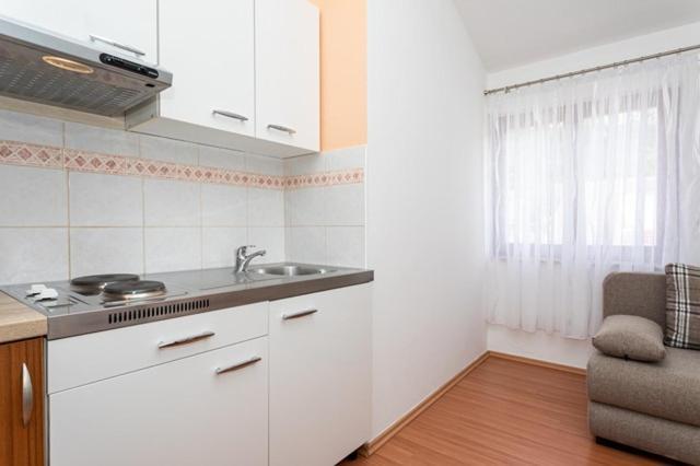 Apartments Marinko Baška Екстериор снимка